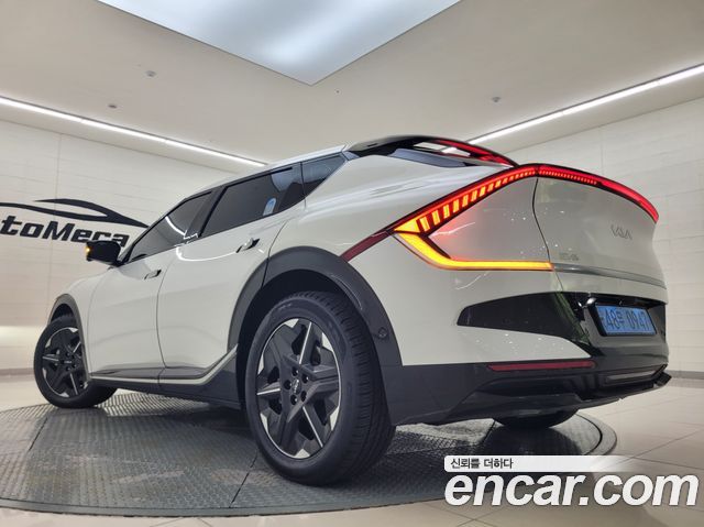Kia EV6 2025 — photo 2