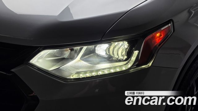 Chevrolet Korea Traverse 2021 — photo 8