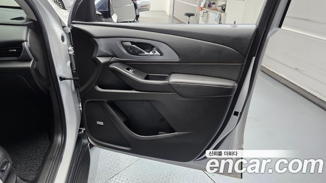 Chevrolet Korea Traverse 2021 — photo 15