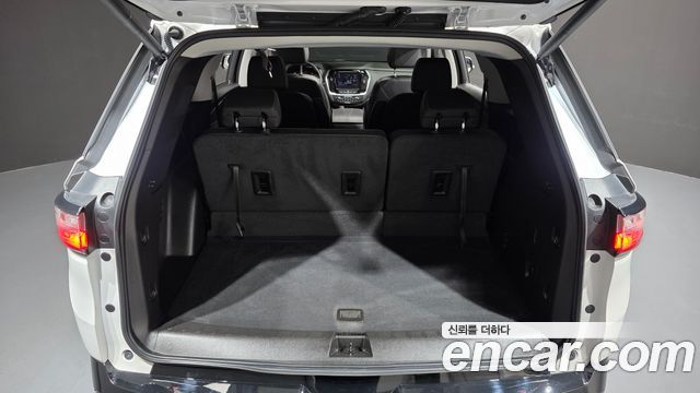 Chevrolet Korea Traverse 2021 — photo 28