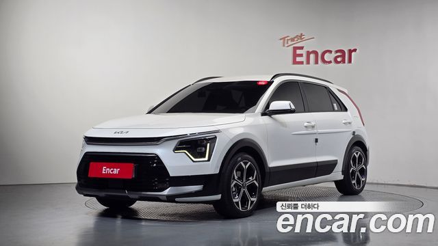 Kia Niro 2022 — photo 1