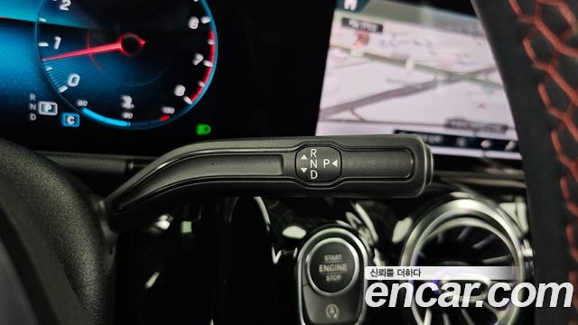 Mercedes-Benz GLA-Class 2020 — photo 12