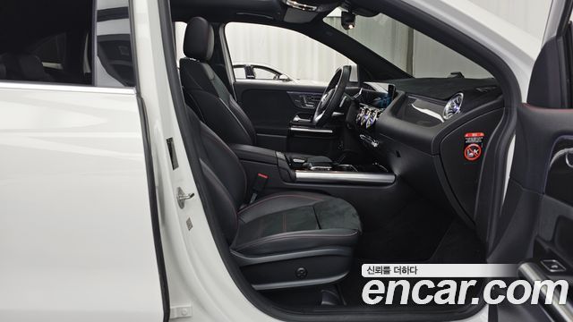 Mercedes-Benz GLA-Class 2020 — photo 17