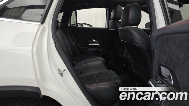 Mercedes-Benz GLA-Class 2020 — photo 18