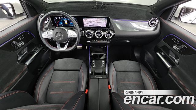 Mercedes-Benz GLA-Class 2020 — photo 24
