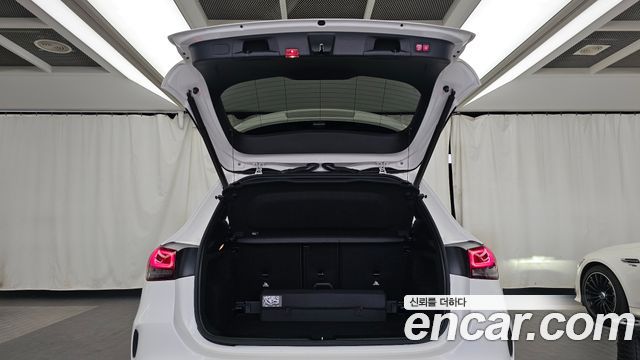 Mercedes-Benz GLA-Class 2020 — photo 26