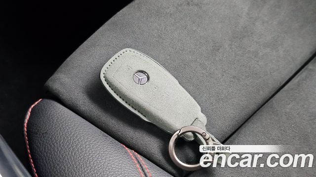 Mercedes-Benz GLA-Class 2020 — photo 28
