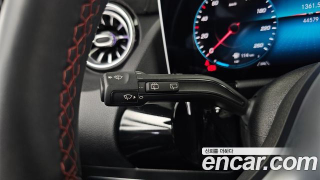 Mercedes-Benz GLA-Class 2020 — photo 30