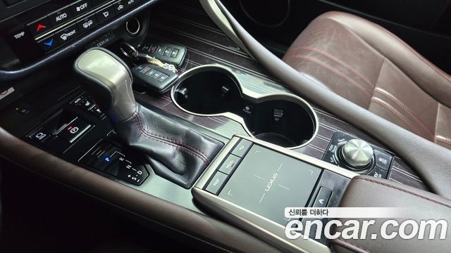 Lexus RX 2021 — photo 9