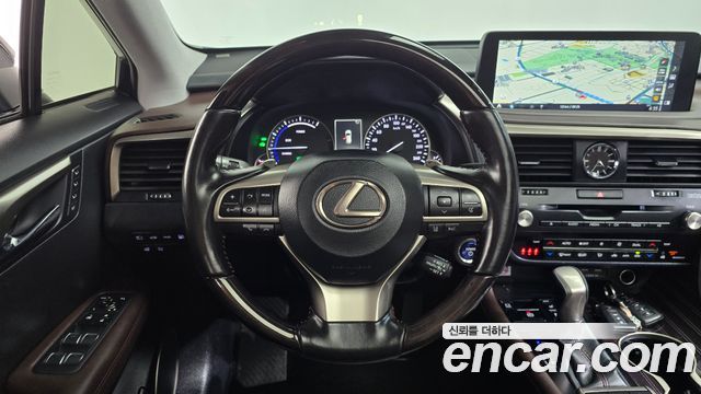 Lexus RX 2021 — photo 13