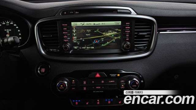 Kia Sorento 2016 — photo 19