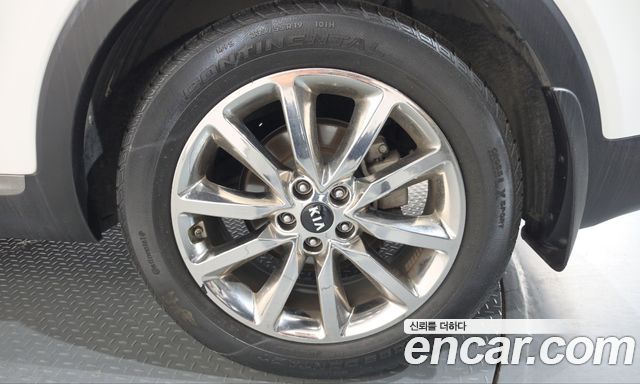 Kia Sorento 2016 — photo 7