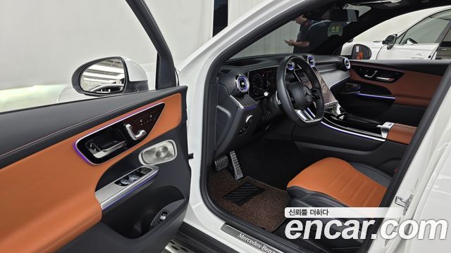 Mercedes-Benz GLC-Class 2023 — photo 13
