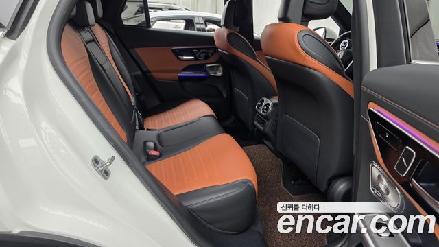 Mercedes-Benz GLC-Class 2023 — photo 17