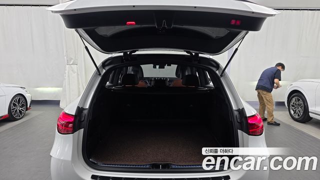 Mercedes-Benz GLC-Class 2023 — photo 26