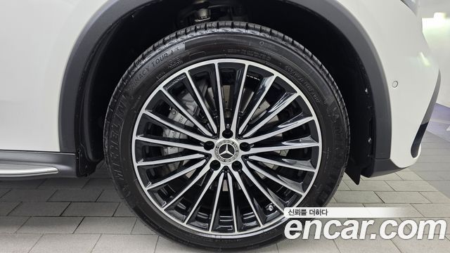 Mercedes-Benz GLC-Class 2023 — photo 7