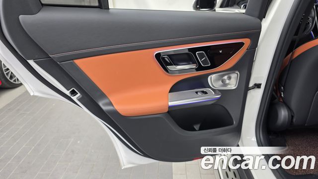 Mercedes-Benz GLC-Class 2023 — photo 15