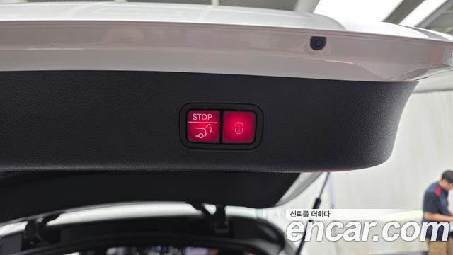 Mercedes-Benz GLC-Class 2023 — photo 29