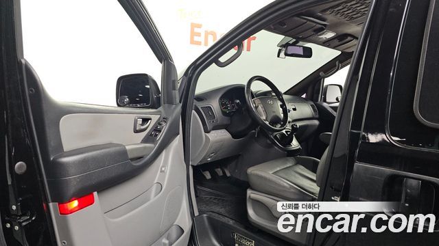 Hyundai Starex 2015 — photo 10
