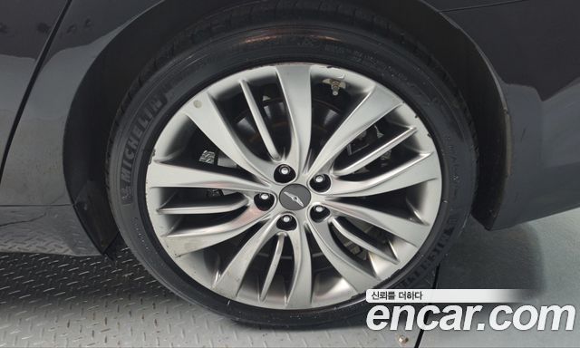 Genesis G80 2018 — photo 7