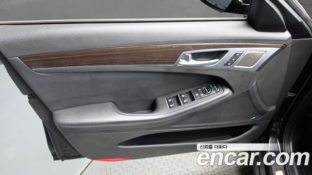 Genesis G80 2018 — photo 14
