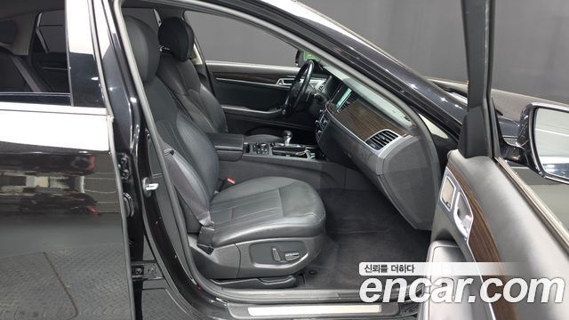 Genesis G80 2018 — photo 16
