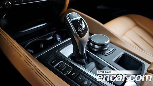 BMW X6 2018 — photo 12