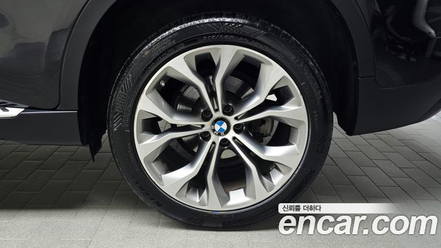 BMW X6 2018 — photo 7