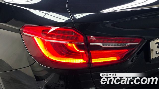 BMW X6 2018 — photo 9