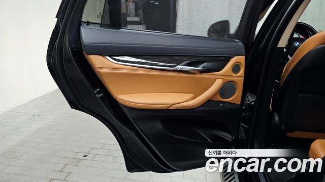 BMW X6 2018 — photo 15