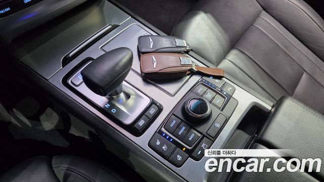 Genesis G80 2018 — photo 12