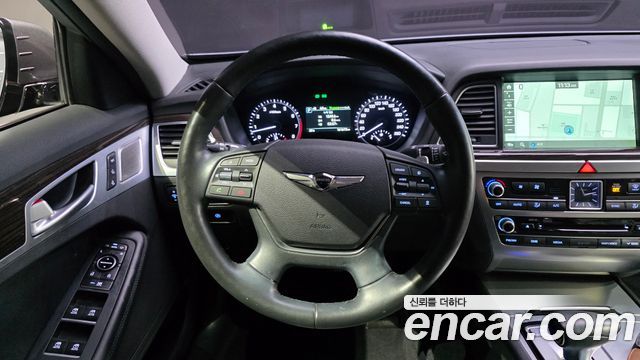 Genesis G80 2018 — photo 19