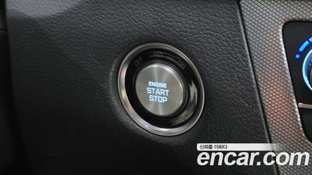 Genesis G80 2018 — photo 21