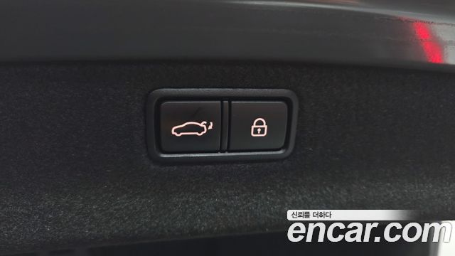 Genesis G80 2018 — photo 26