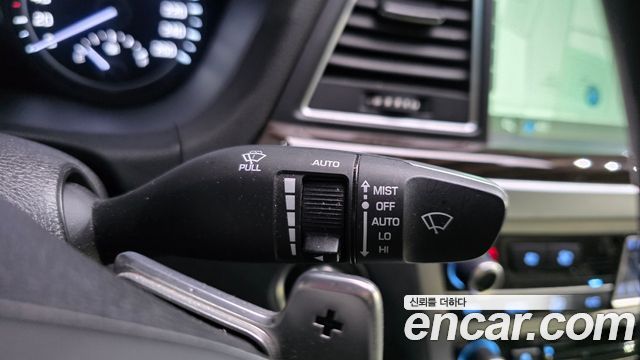 Genesis G80 2018 — photo 28