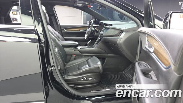 Cadillac XT5 2017 — photo 17