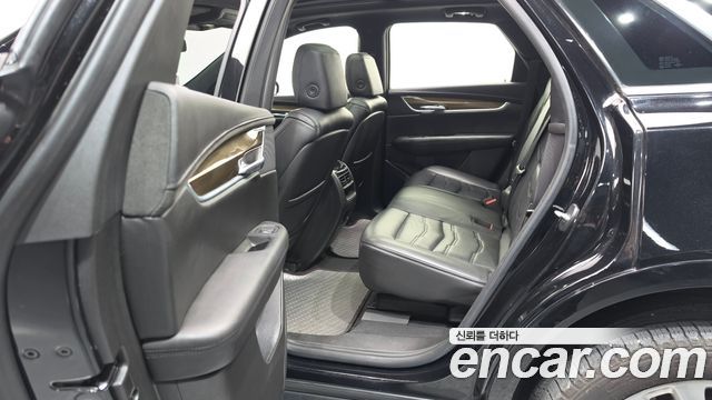 Cadillac XT5 2017 — photo 16