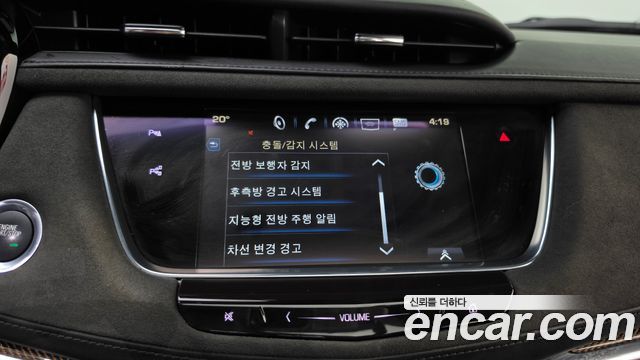 Cadillac XT5 2017 — photo 27