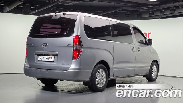 Hyundai Starex 2016 — photo 2