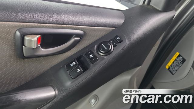 Hyundai Starex 2016 — photo 18