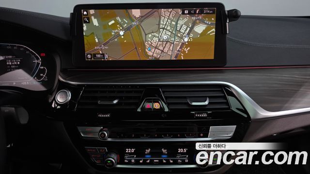 BMW 5-Series 2021 — photo 18