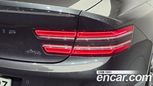Genesis G80 2022 — photo 9