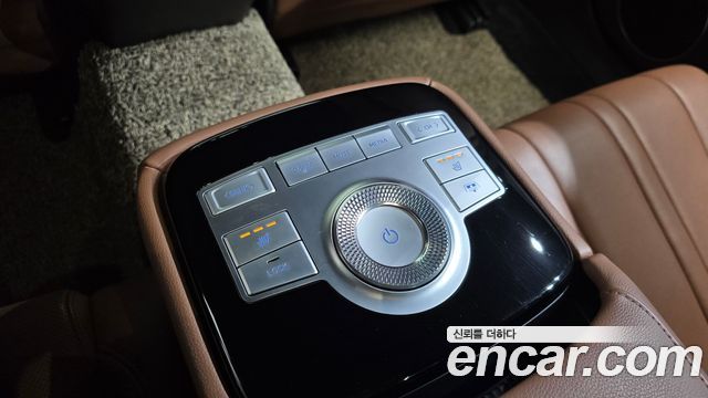 Genesis G80 2022 — photo 28