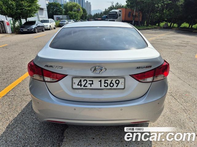 Hyundai AVANTE 2011 — photo 4