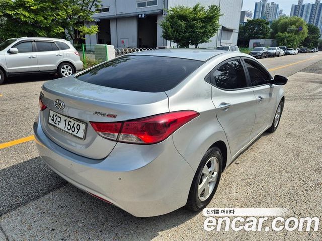 Hyundai AVANTE 2011 — photo 6