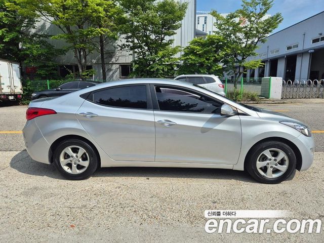 Hyundai AVANTE 2011 — photo 7