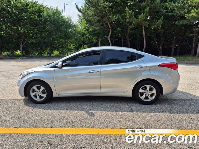 Hyundai AVANTE 2011 — photo 8