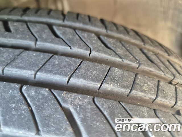 Hyundai AVANTE 2011 — photo 17