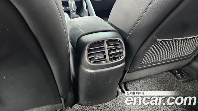 Hyundai AVANTE 2022 — photo 31