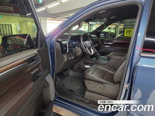 GMC Sierra 2024 — photo 17